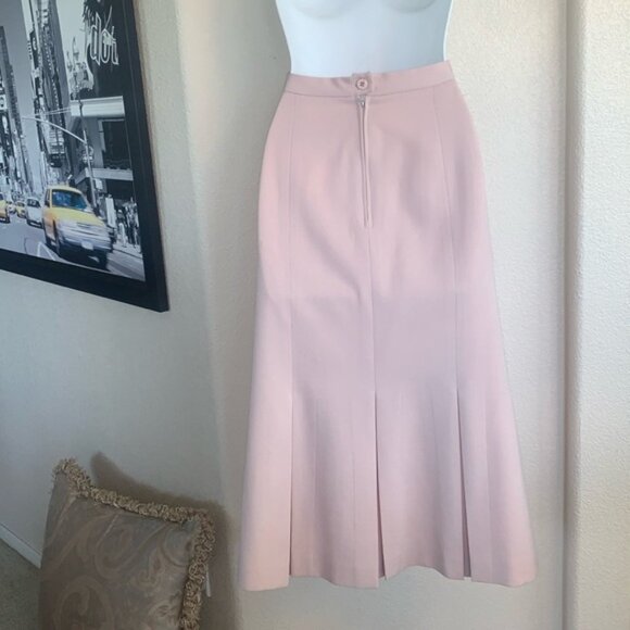 Chanel. Coco Noir Eau De Parfum - 100 ml / 3.4 fl oz - Picture 4 of 13